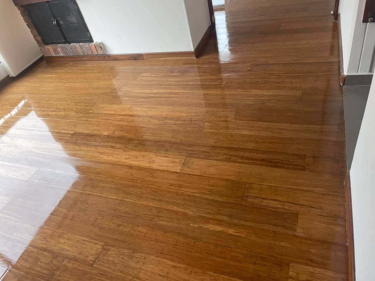 Trabajo de piso realizado por Pisos de Madera El Diamante — foto 09 de 41