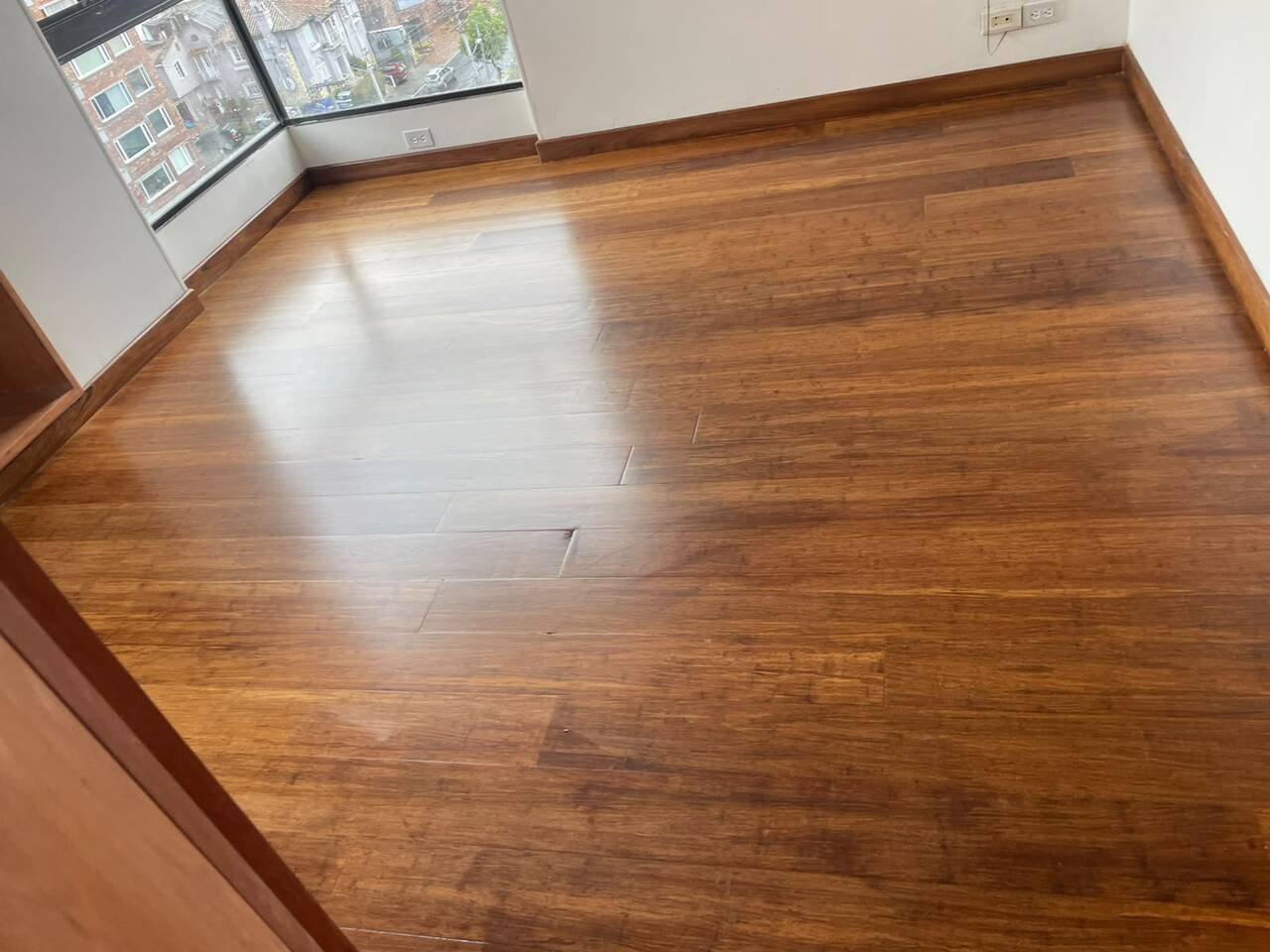 Trabajo de piso realizado por Pisos de Madera El Diamante — foto 33 de 41